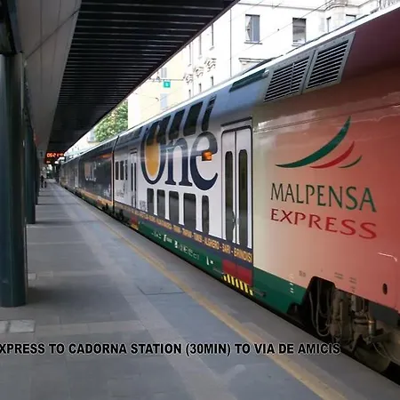 Duomo Luxury House 9 Pax מילאנו